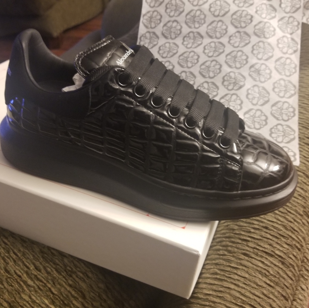 Black Crocodile Alexander Mcqueen fashion sneakers. Size US 7/Euro 40 mens.